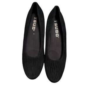 Tsubo black suede kitten heel 9.5 excellent condition
